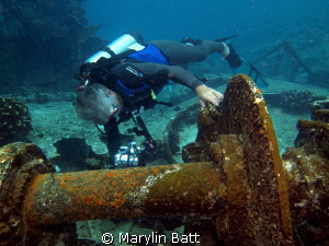 Diver videoing wreck by Marylin Batt 